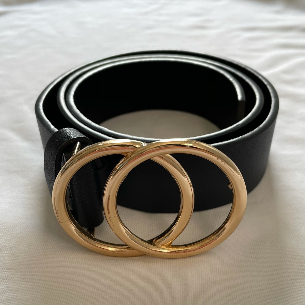double gold circle faux leather belt